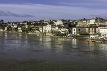 Rivi&egrave;re la Dordogne &agrave; Castillon - Gironde