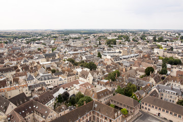Fototapeta na wymiar Panorama di Chartres da Notre Dame