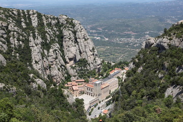 Fototapeta na wymiar Santa Maria de Montserrat w Monistrol Opactwo Montserrat, Katalonia