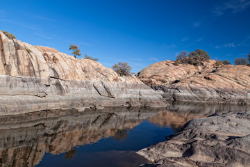 Fototapeta na wymiar AZ-Prescott- Granite Dells-Willow Lake