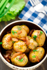Potato with bacon and herbs