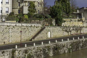 Ville de campagne © Akela