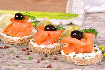 Sandwich with smoked salmon