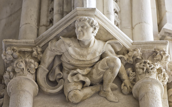 Basque pelota player sculpture, Bayonne Cathedral, Aquitaine