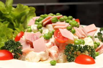 mixed ham salad tomato and lettuce