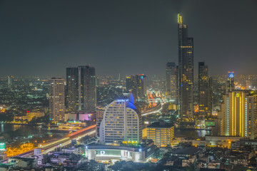 Naklejka premium Nowoczesne miasto, Sathon Road, Bangkok, Tajlandia