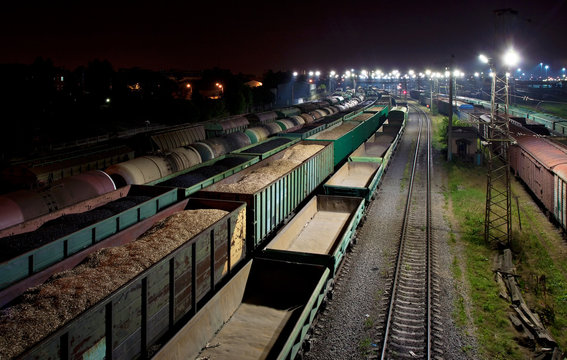 Fototapeta Cargo train station at night