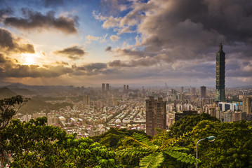 Naklejka premium Taipei, Taiwan City Skyline
