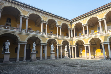 Pavia, court of the University