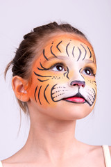 Face painting tiger