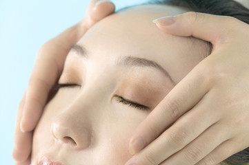 Fototapeta na wymiar facial massage