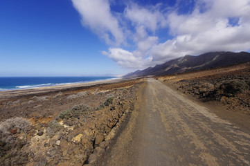 Fototapeta na wymiar A road to Playa de Cofete, Fuerteventura