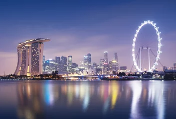 Foto op Plexiglas De horizon van Singapore bij nacht. © fazon