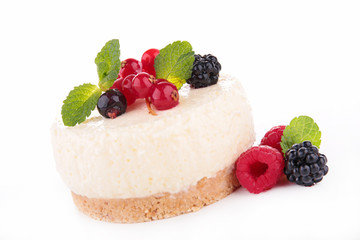 cheesecake and berries