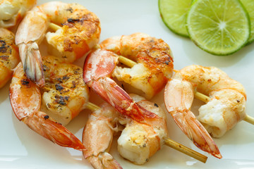 brochettes de crevettes