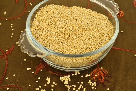 quinoa in glass bowl