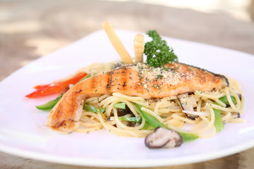 salmon fillet with spaghetti