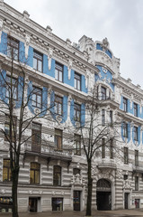 Fototapeta na wymiar the building in Art Nouveau style, Riga