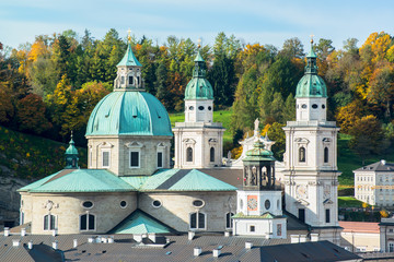Fototapeta na wymiar austrian city Salzburg
