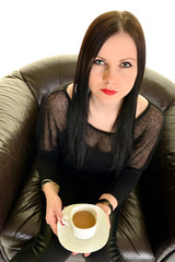 Portrait de jeune femme belle tasse de café