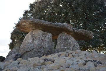 Dolmen © uzkiland