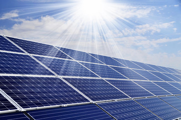 Power plant using renewable solar energy with sun .
