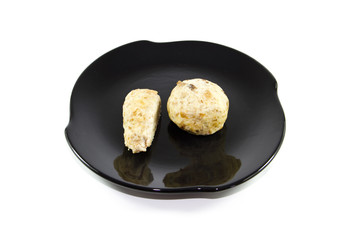Semmelknödel auf Keramik Teller