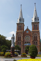 Fototapeta na wymiar Kościół w Sajgonie