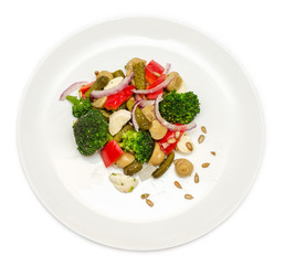 Broccoli salad with bell peppers in plate