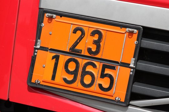 Gefahrentafel mit Gefahrnummer 23 | UN-Nummer 1965 >>> KOHLENWASSERSTOFF- GAS, GEMISCH, VERFL&Uuml;SSIGT, N.A.G.