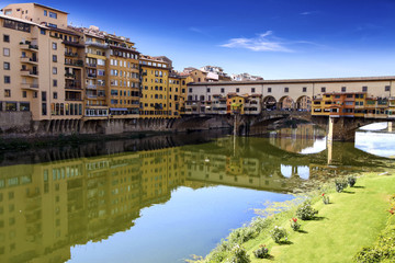 Fototapeta na wymiar Beautiful view of Bridge Ponte Vecchio in Florence, Italy