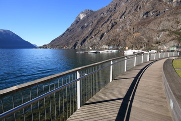 Fototapeta premium lungolago a Porlezza - Lago di Lugano