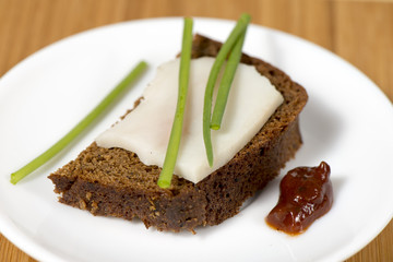 Black rye bread with lard