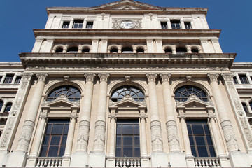 Fototapeta na wymiar Batiment de la Chambre de Commerce de La Havane