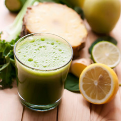 healthy green detox juice