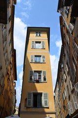 Fototapeta na wymiar Vieux Nice, immeuble, habitations