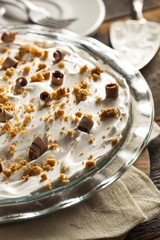 Homemade Chocolate Cream Pie