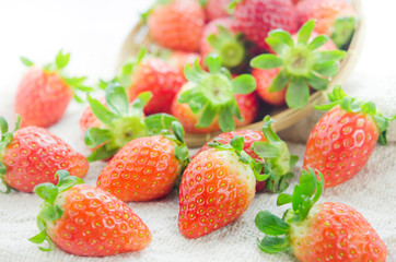  red strawberries