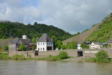 Fototapeta na wymiar Zamek Leyen, Rzeka, Zamek Gondorf, Moselle, Kobern-Gondorf