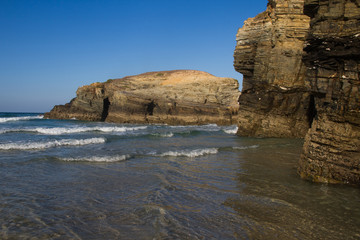 Rocas en la Costa