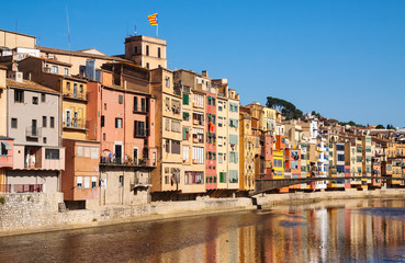 Fototapeta na wymiar picturesque view of Girona