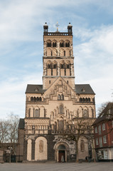 Fototapeta na wymiar Quirinus - katedra w Neuss
