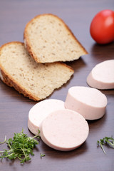 Schinkenwurst und Kümmelbrot