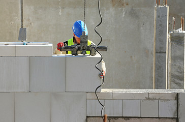 Kalksandstein mit Nut und Feder