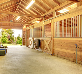 Beautiful clean stable barn