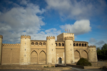 Fototapeta premium beautiful Aljaferia Palace in Zaragoza, Spain