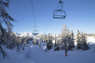 Obraz premium Snowy landscape in the mountains
