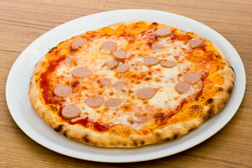 Pizza with wurstel
