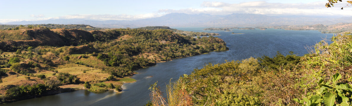 View at lake Suchitlan near Suchitoto