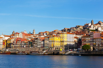 Ribeyr's region in Porto, Portugal, early in the morning
